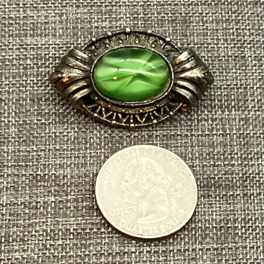 L/N Little Nemo Pin Brooch Jade Green Swirled Gunmetal Silver Retro Vintage